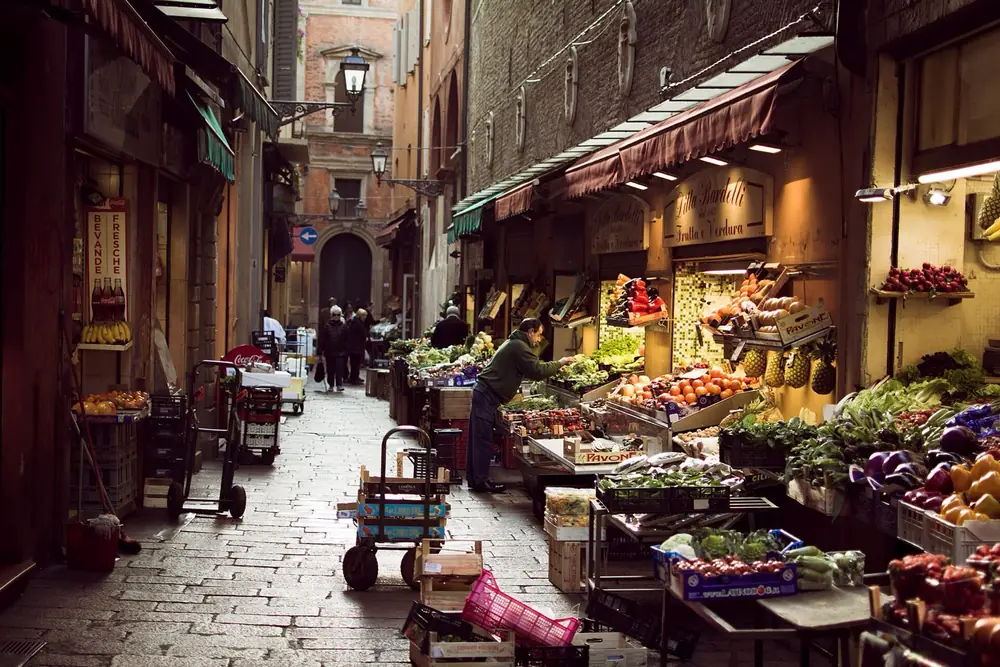 Market stalls on Via Pescherie Vecchie, Quadrilatero